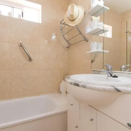 아파트 Azahara Playa 39 - One Bed With Amazing Sea Views